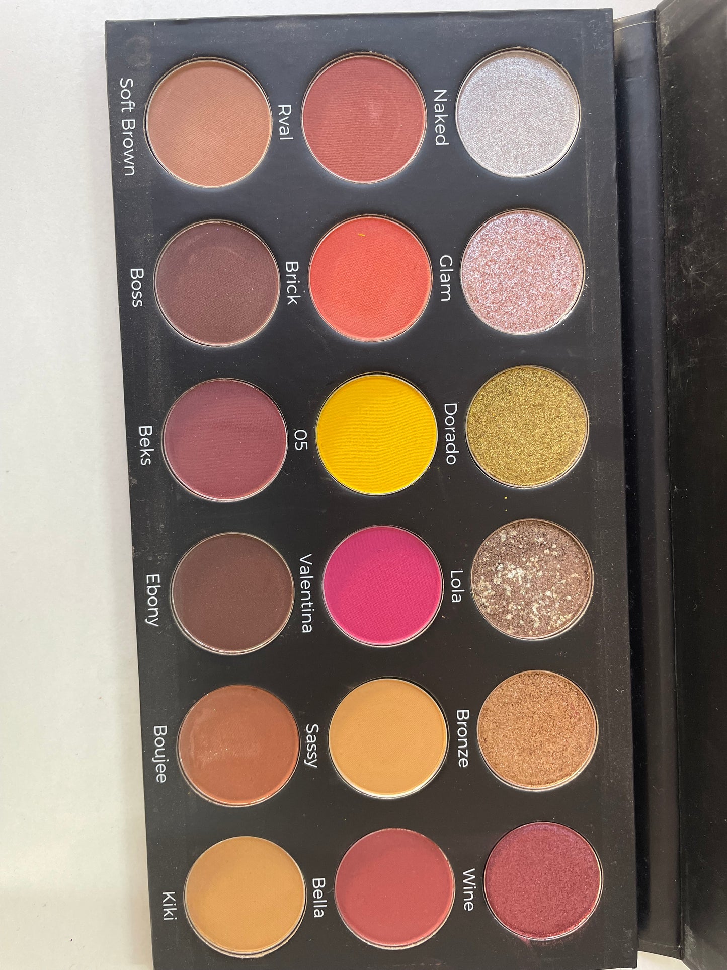 BEAUTY BY RVAL LASHES PALETA