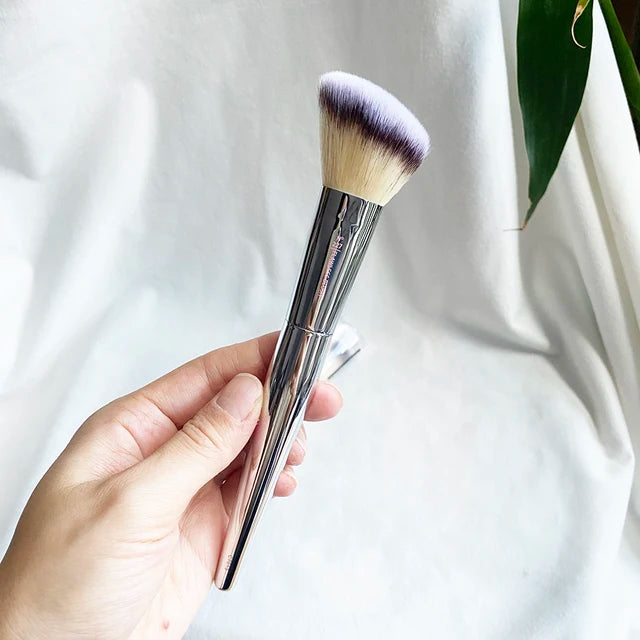 love beauty fully flawless blush brush #227